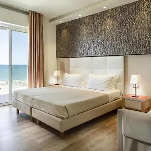 https://hotel-kursaal-riccione.riccione-hotels.org