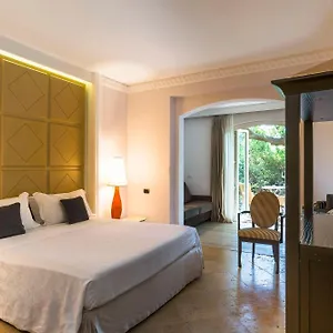 https://romano-palace-luxury.catania-hotels.net